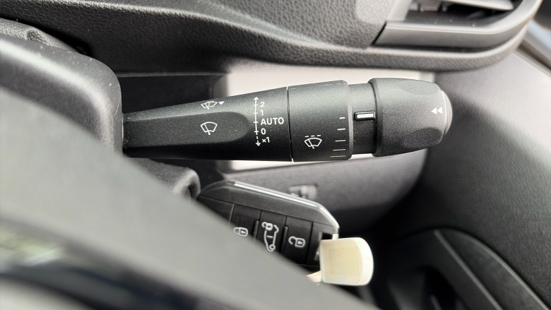 Vauxhall Vivaro L1 Diesel 1.5 Turbo D 120 Pro H1 Van